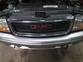 104-01622a Grille Gmc Emblem Canada Only Fits 98-05 Blazer S10/jimmy S15 277395 104-01622a Grille Gmc Emblem Canada Only Fits 98-05 Blazer S10/jimmy S15 277395