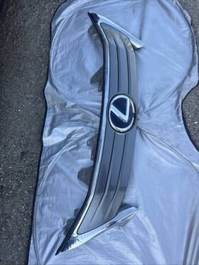 104-51163 Grille Upper Base Fits 10-12 Lexus Hs250h