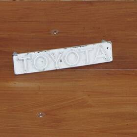 Sy0061c Aftermarket Products Toyota Badge For 1992 1991 Cressida 1989 1990