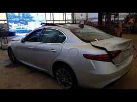 104-10173l Alfa-romeo Driver Grille Without Sport Package Ends Fits 17-19 Giulia 4337867