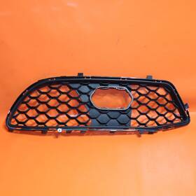 156119500 Alfa Romeo Giulia Grille Lower Right 2017 2018 2019 2020 Oem