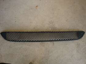 2038851053 Amg Mercedes W203 C230 C320 Bumper Grille Mesh Center