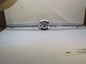 57buiv Ap 1957 Buick Grille Grill Chrome Emblem Ornament Bar