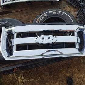 7178380 Armordillo 2015-2017 Ford F-150 Oe-style Grille Chrome/black