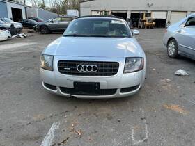 104-59148 Audi Grille Upper Fits 03-06 Tt