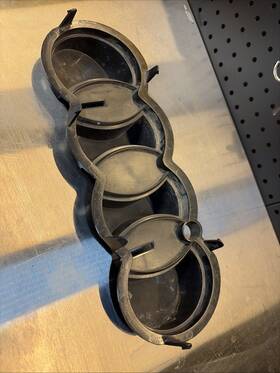 4m0853169b Audi 198074104097 Grille Emblem Mount For Q7 2017-2019 4m0853169b Audi 198074104097 Grille Emblem Mount For Q7 2017-2019