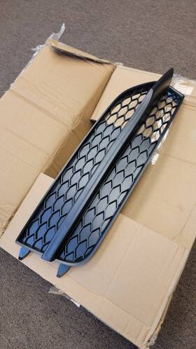 4g8807681d Audi A7 S7 Front Bumper Lower Grill