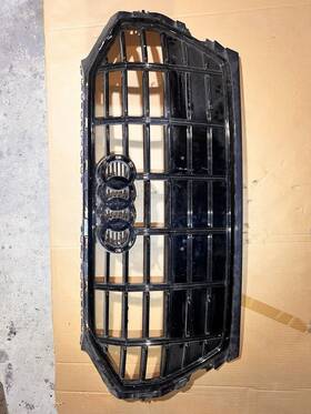 80a853651 Audi 2023 Q5 Grille S-line