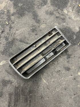 8d0807346r Audi Rh Front Lower Bumper Grill 99-02 A4 B5 Genuine Oem Insert Passenger Right
