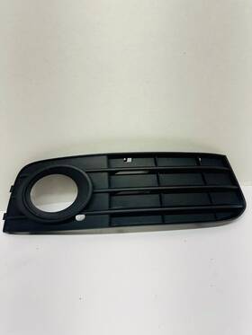 Audi 8k0807682a 2009 A4 Right Front Lower Grill Insert 8k0 807 682 A Oem