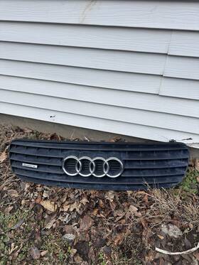 8n0853653b Audi Tt Mk1 Quattro Front Bumper Grille Grill W Badge 00-06 Oem