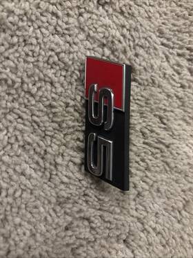 8t08537362zz Audi 2010-2019 S5 Grille Nameplate