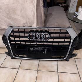 8u0853653 Audi 16-18 Q3 8u Front Radiator Grill Grille Assembly With Emblem Oem