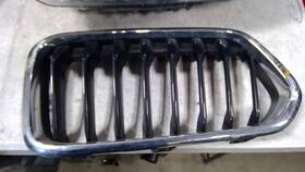 104-10606ar Bmw Passenger Grille Upper Bumper Mounted Chrome Surround Fits 18-23 X2 1829500
