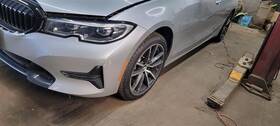 104-10861l Bmw 19-20 330i Left Driver Grille Lower Ends Without Trim Moulding