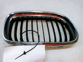 104-50710ar Bmw 07-10 E90 328i Passenger Right Front Grille Black And Chrome Oem Used