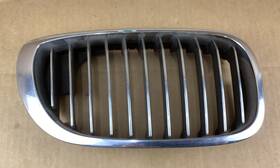 104-59291 Bmw 2003-2006 330ci Coupe Front Right Passenger Side Bumper Upper Grille Oem