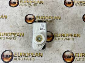 C93091-113 Bmw 111466515 2018 G30 M550i Lower Grille Actuator Oem