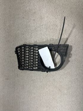 19017411 Bmw 2013-2016 5 F10 F11 528i Left Front Fog Light Trim Grill Black Oem