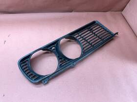 51131817569 Bmw E12 530i Front Left Headlight Grille Trim Oem 86k Miles 51131817569 Bmw E12 530i Front Left Headlight Grille Trim Oem 86k Miles