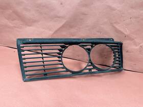 51131834989 Bmw E21 320i Front Left Headlight Grille Oem #83287