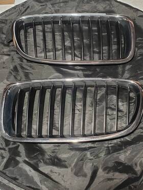 51137254972 Bmw 2013 328i Hood Grille Right /left Oem