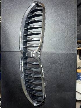 51138080611 Bmw M850i 840i G14 G15 G16 Front Bumper Center Grille Assembly 2019 - 2024 Oem