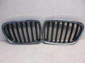 60388 Bmw -60388 2013-2015 X1 Pair Of Lh Rh Bumper Mounted Upper Grilles Oem Lkq