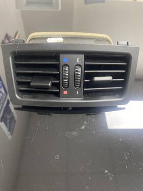 64226932023 Bmw 2006 - 2010 5 Series E61 E60 Ac Heater Grille Air Vent Center Console Rear