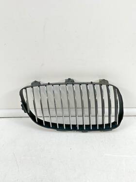 7157276 Bmw 2005-2013 3 Series E90/e91 Oem Rh Front Kidney Grille Tab