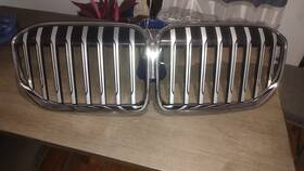 7475318 Bmw 2020-2022 740i 750i G11 G12 Chrome Upper Bumper Grille With Camera Hole Oem