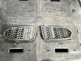 8056798 Bmw 14-20 F22 F23 M325 M240 Front Right And Left Lower M Sport Bumper Grille Oem