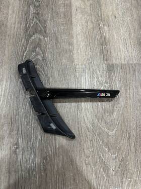 8058779 Bmw 15-18 Oem F80 M3 Competition Front Left Driver Side Fender Grille Vent Trim