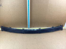 8125325 Bmw 1995-2001 740i E38 Front Bumper Lower Center Grille