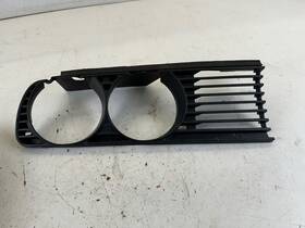 886.0 Bmw 325i Right Grille Grill E30 84-92 Oem 1 945 318i
