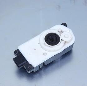 9464869 Bmw G20 3 Ser Air Shutter Electric Motor 01