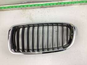 Bm0708202 Bmw 2012 - 2015 320i F30 Xdrive Front Bumper Left Side Kidney Grille Bezel Oem