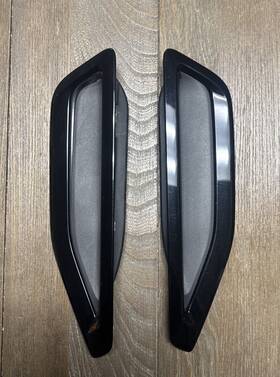 Gr-50097 Bmw Glossy Painted Black Side Fender Grille For X5 G05 2019