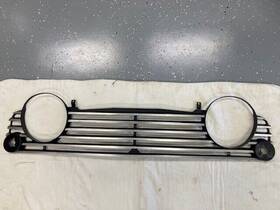 870-015 Bristish Leyland Grille For Triumph Tr250 Excellent Condition