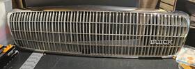 10119098 Buick Used Oem Century Radiator Grille 1991 - 96 Chrome With Emblem