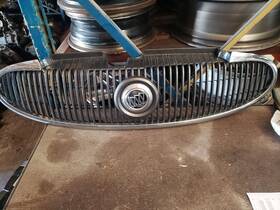 104-01822a Buick Grille Small Tri-shield Emblem Fits 04-07 Rainier 220935