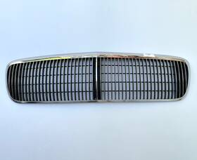 25758046 Buick 1997-2005 Park Avenue Ultra Grille Oem Chrome