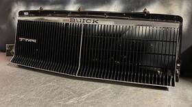 Nap-84-326-2 Buick 1984-1987 Regal Grand National T Type Oem Hood Grill With Emblem Clean