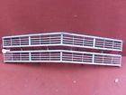 C7ab-8a133-a C7ab-8a133a Ford Motor Co Galaxie Cast Grille Center