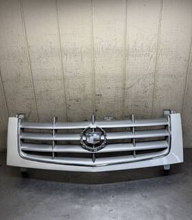 15070108 Cadillac 02-06 Escalade Ext Front Upper Grill Grille White Oem