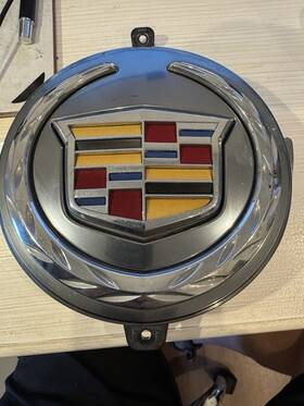 22887939 Cadillac Oem Elr 2014 Front Hood Grille Emblem 8 Inch Complete With Logo And Mounts