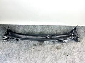 84221500 Cadillac 18-22 Xt5 Front Windshield Cowl Vent Grille Panel Cover Trim Oem