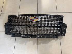 85000004 Cadillac 2021-2022 Escalade Luxury Sport Platinum Blacked-out Grille Oem