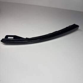 85105301 Cadillac 86816429 2022-2025 Lyriq Front Grille Right Bezel Oem