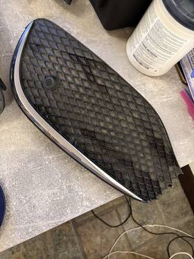 A2138851122 Castblock 16-20 Mercedes Benz W213 E-class Front Bumper Left Grille Oem